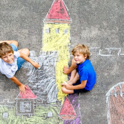 chalk art and sidewalk chalk activity ideas