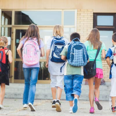 How Parents Can Help their Kids Prepare for Back to School Time and make the transition from Summer to School an easy one. Help Kids Head Back to School.